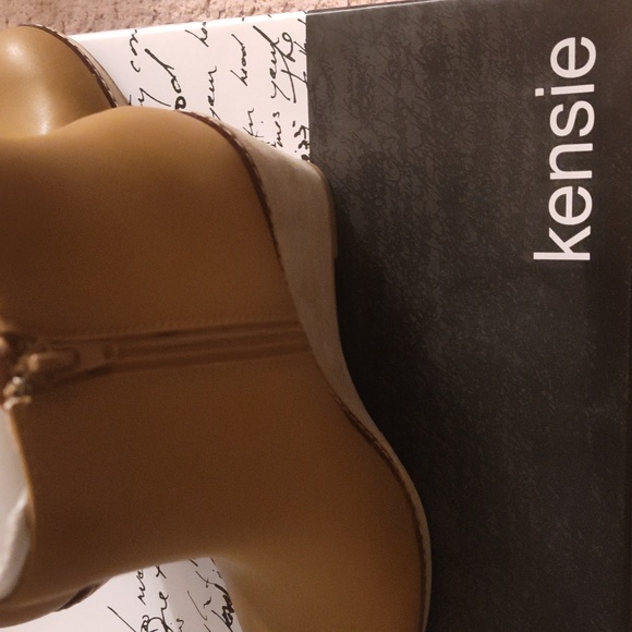 Kensie hatley  Tan Wedge Ankle Boots - Picture 7 of 7